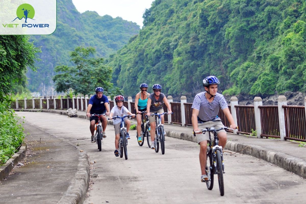 Cycling through Viet Hai Village