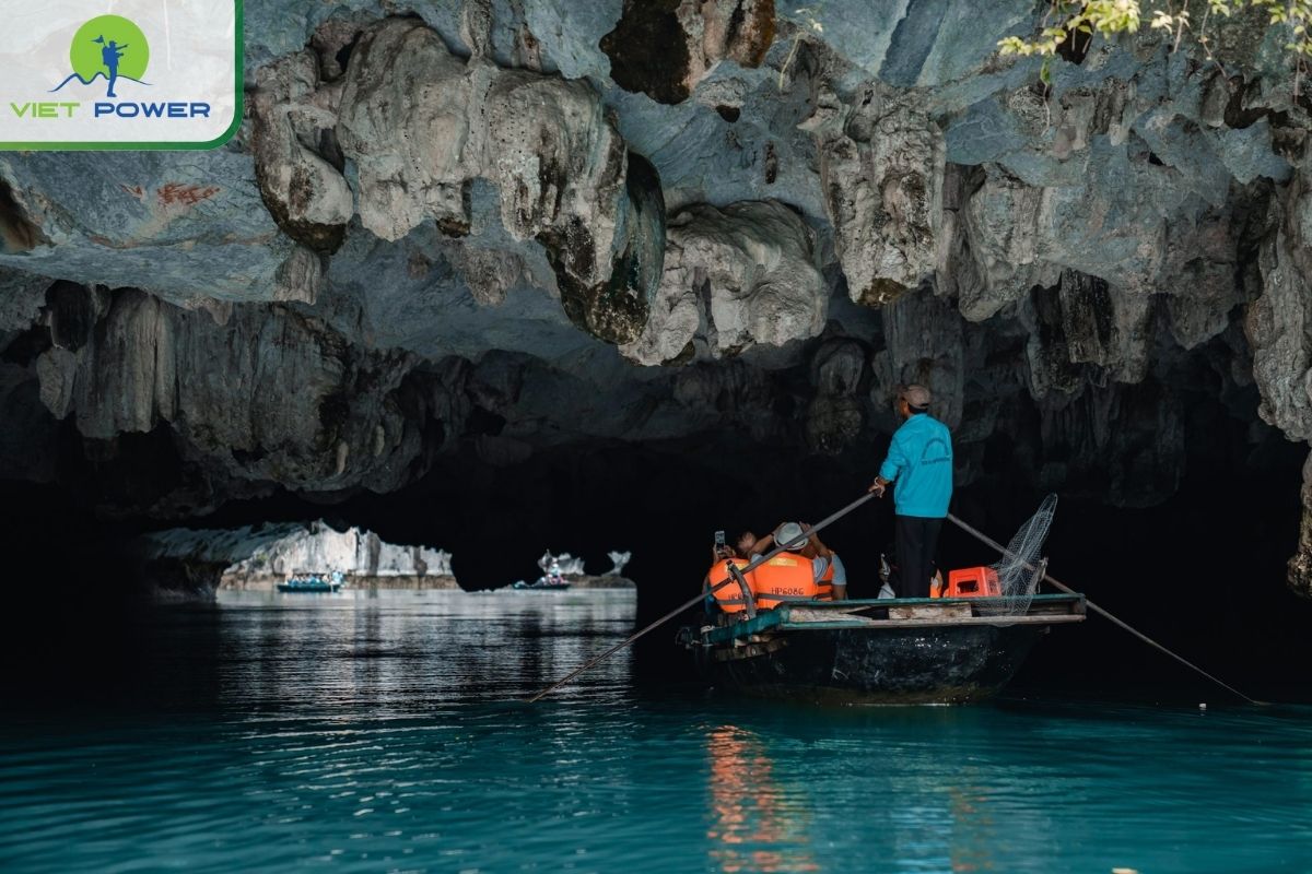 Explore Bright & Dark Cave by bamboo boat