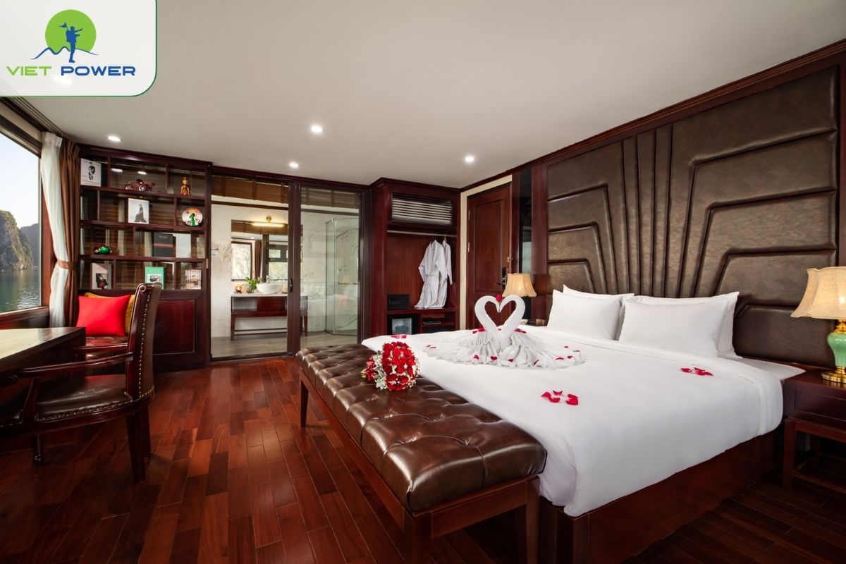 Honeymoon Suite