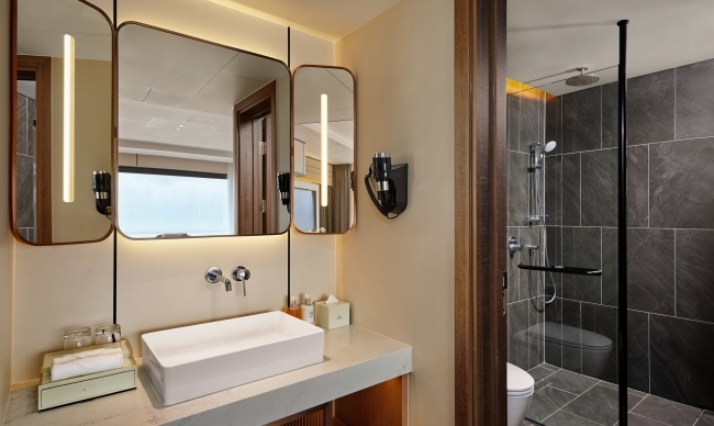 Veranda Suite