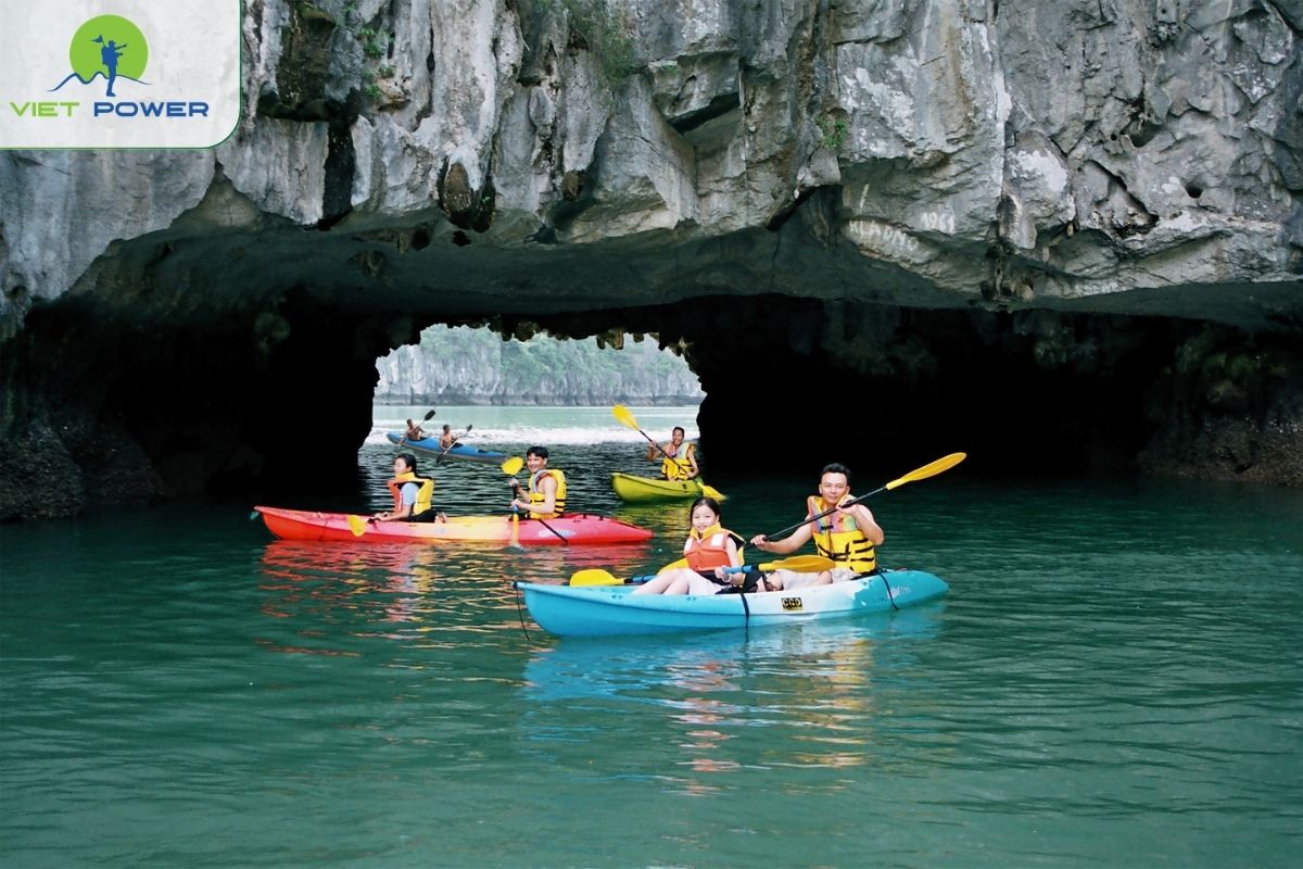 Kayaking at Dark & Light cave