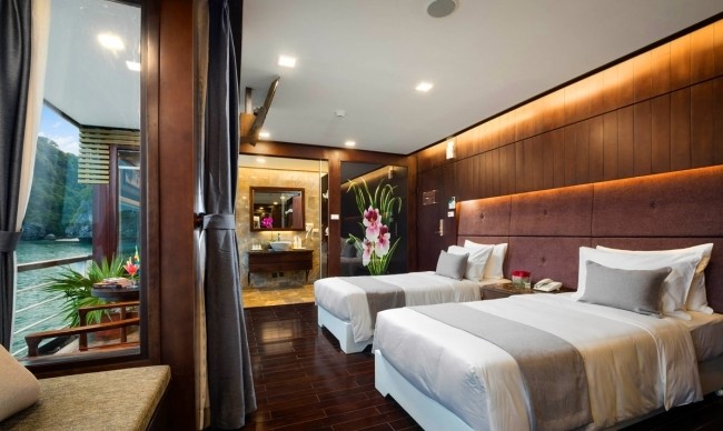 Premium Suite with Balcony
