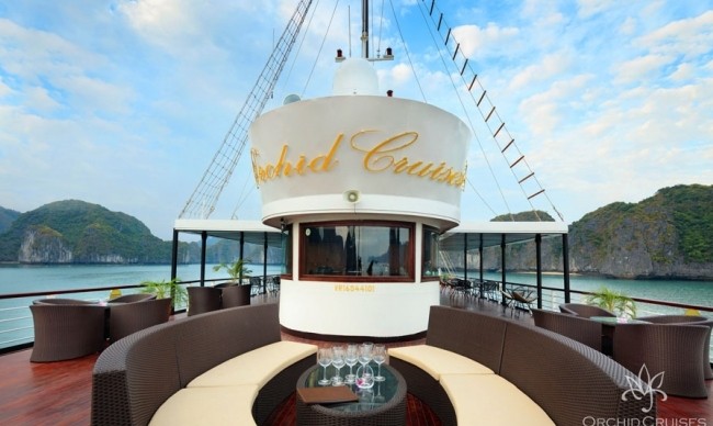 14 PRIVATE-BALCONY SUITES