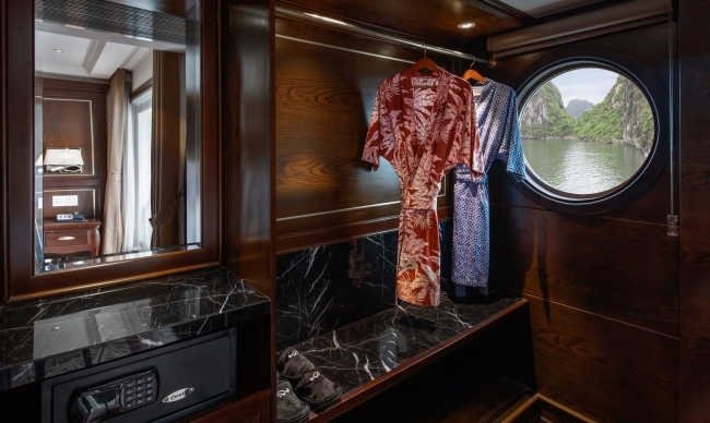 Elegance Balcony Suite