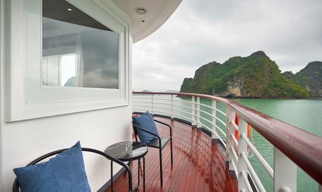 Captain's View Grand Suite