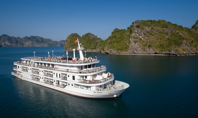 Paradise Legacy Cruise