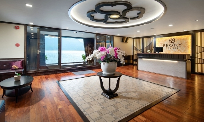 Hanoi - Tuan Chau Marina - Lan Ha bay