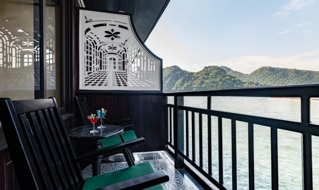 Triple Suite Private Balcony (1st desk)