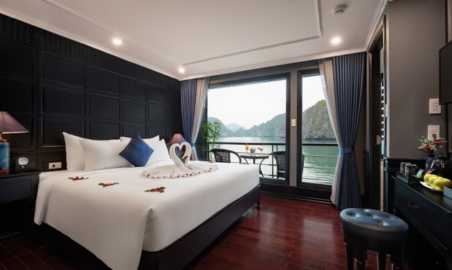 Junior Suite With Private Ocean View Balcony