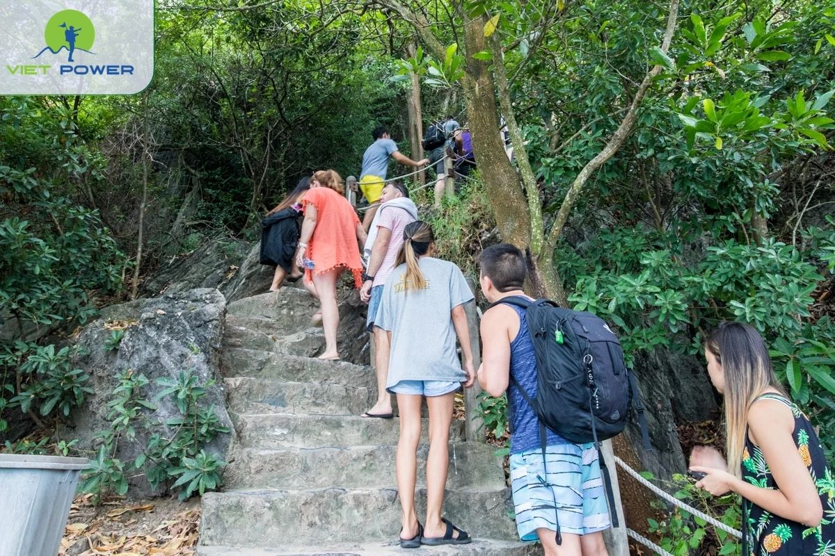 Titop Island hiking