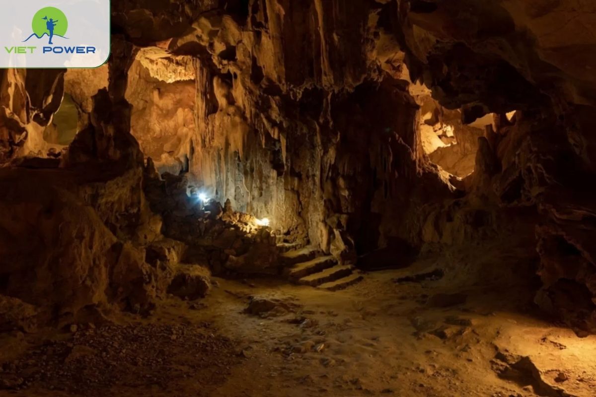 Thien Canh Son Cave