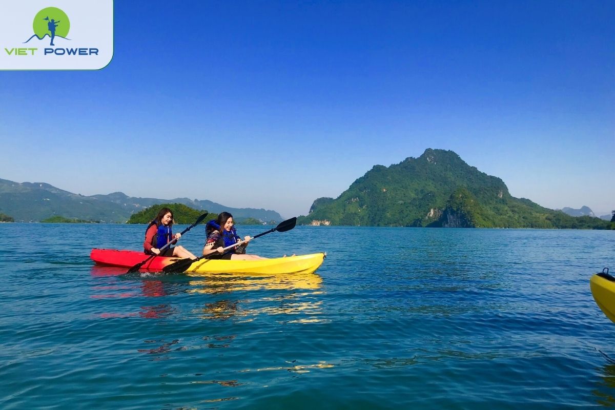 Kayaking in the Cap La – Tra San area