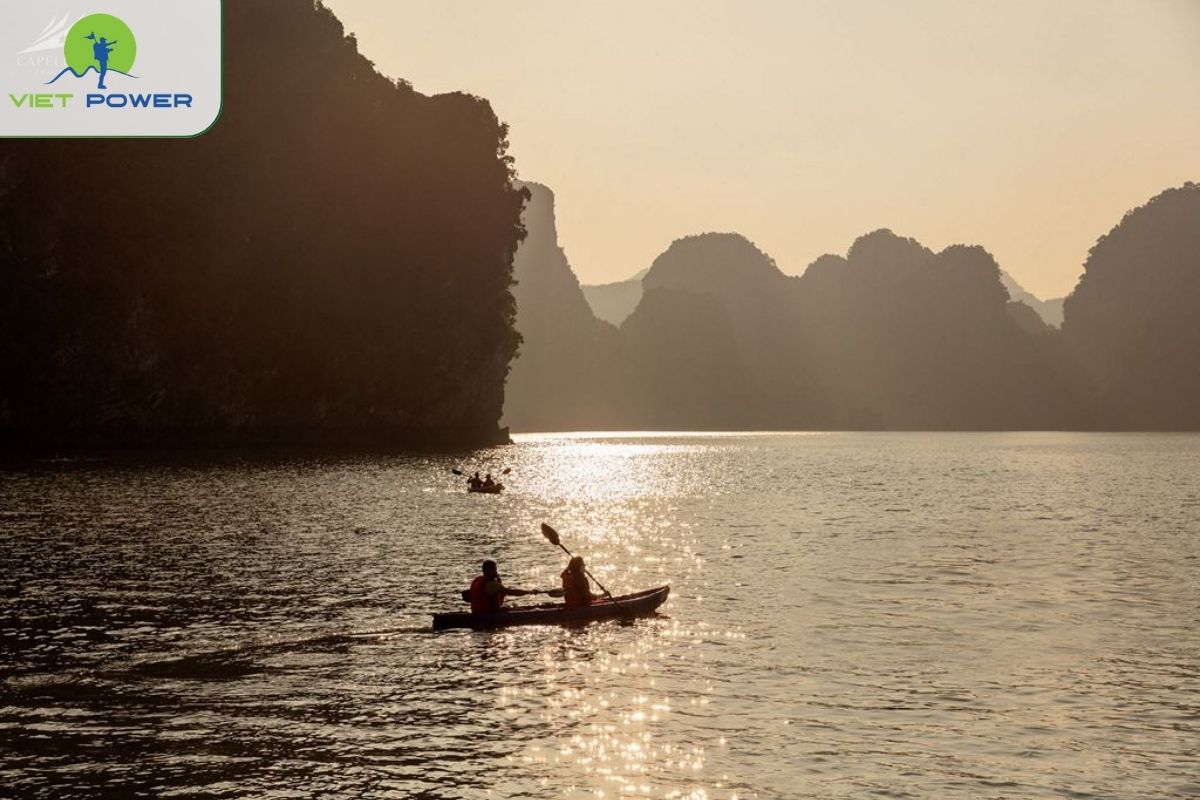 Kayaking around Ao Ech