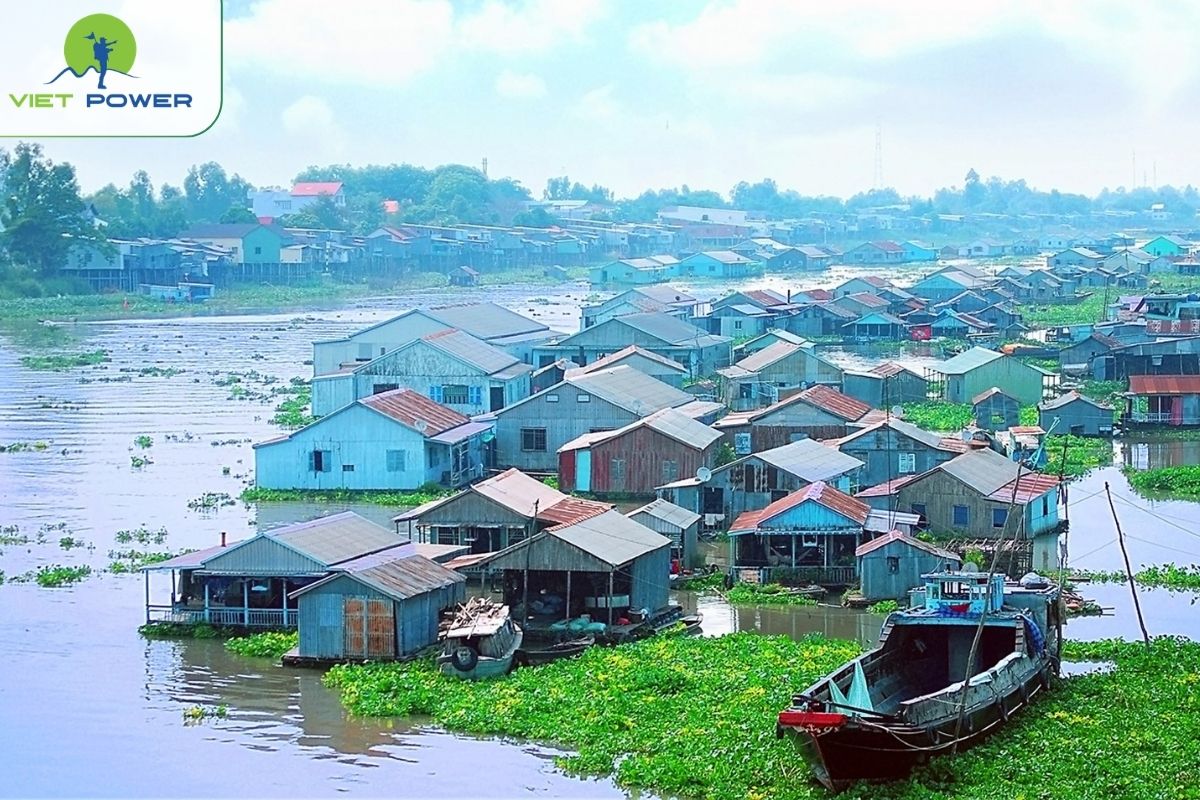 Explore Floating Village Culture and River Life