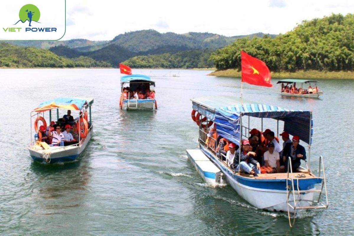 Ta Dung Lake