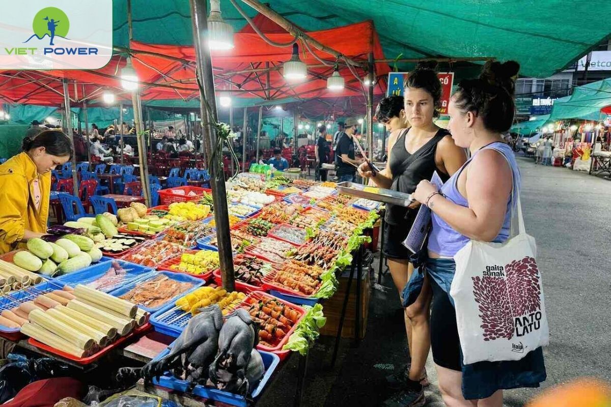 Sapa Night Market