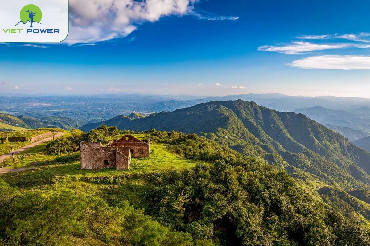 Mau Son Mountain 