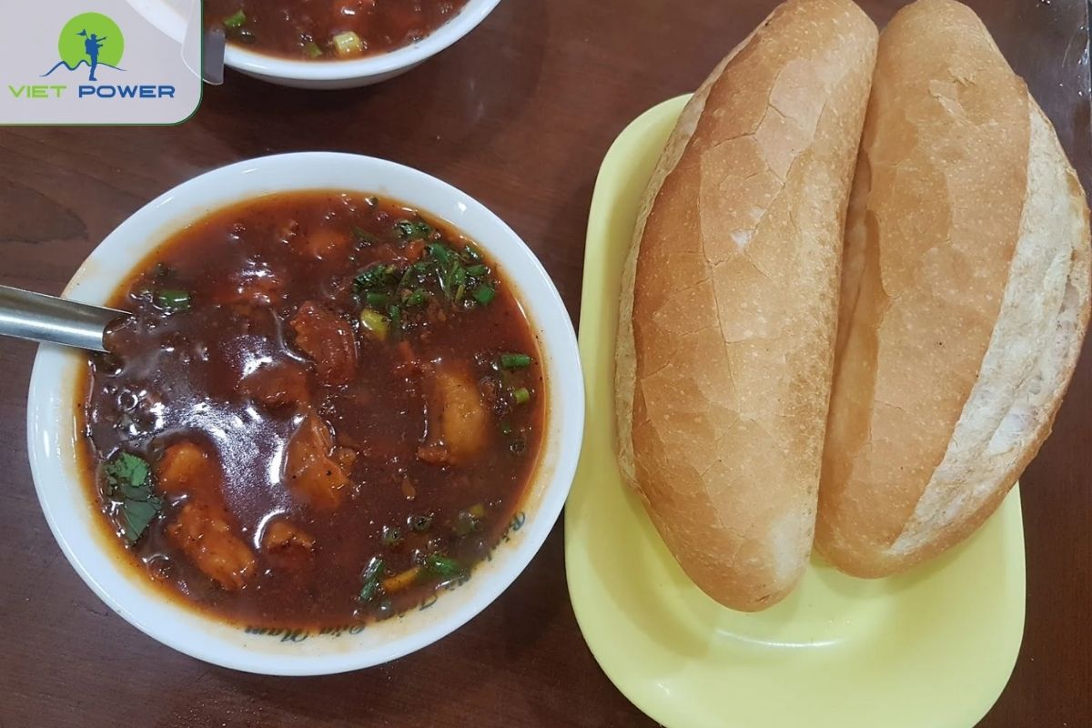 Tram Beef Stew Banh Mi Shop