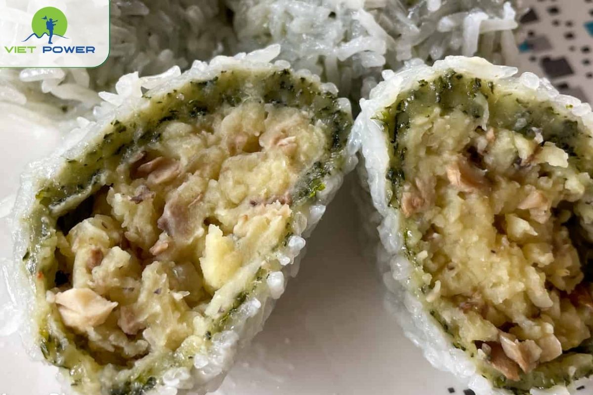 Sticky Rice with Mung Bean and Khuc Sticky Rice