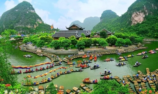 Discovering Tranquility: A Day at Bai Dinh Pagoda and Trang An Eco Complex