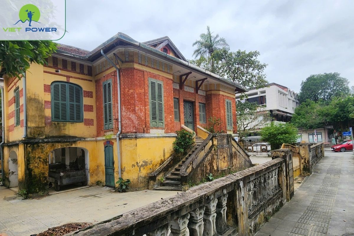 visit historical sites