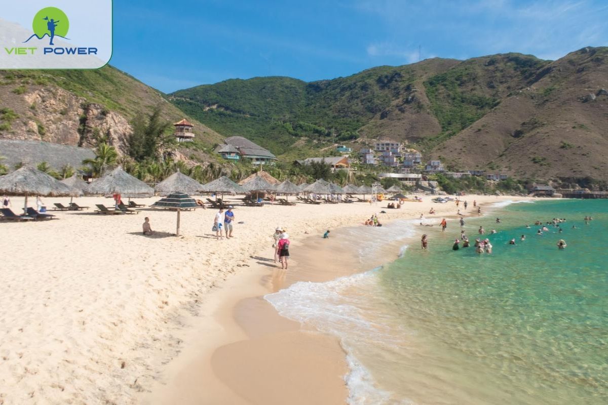 Ky Co Beach for Classic Summer Views