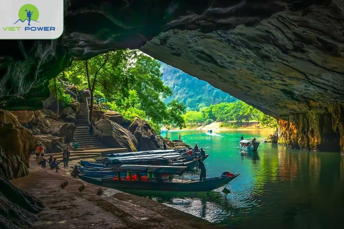 Explore Phong Nha Cave