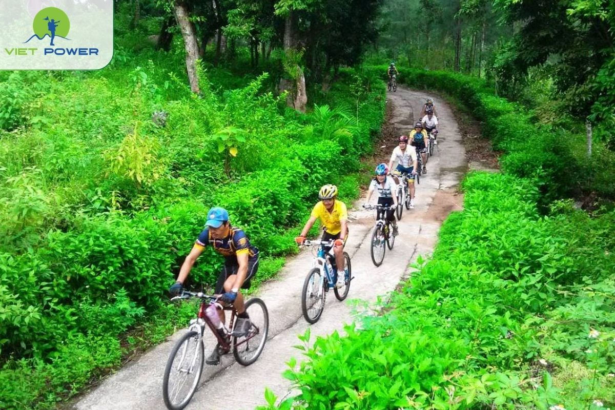 Cycle Through Phong Nha Countryside