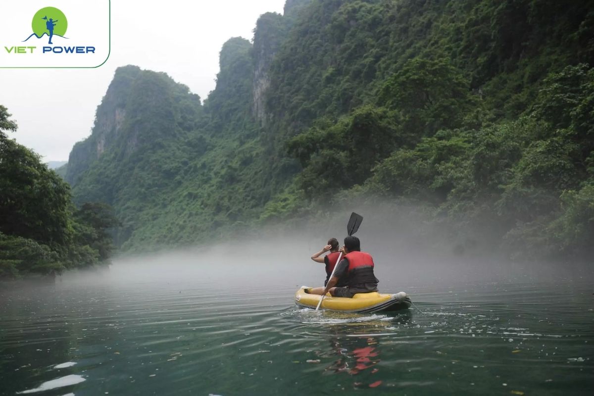 Kayak on Chay River 