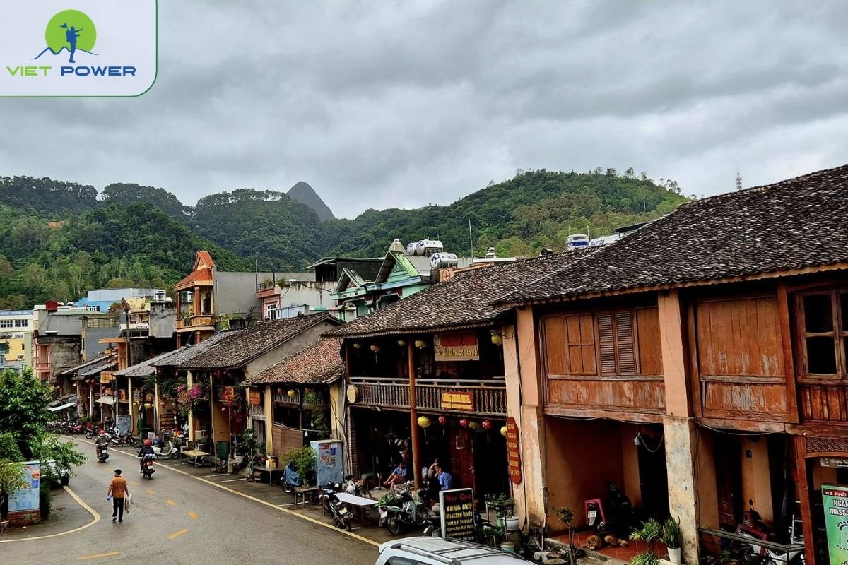 Explore Dong Van Old Town