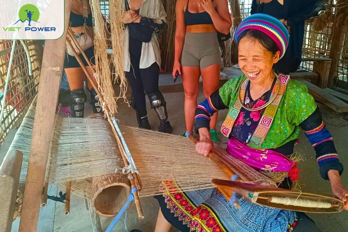 Lung Tam Village for Hmong linen weaving
