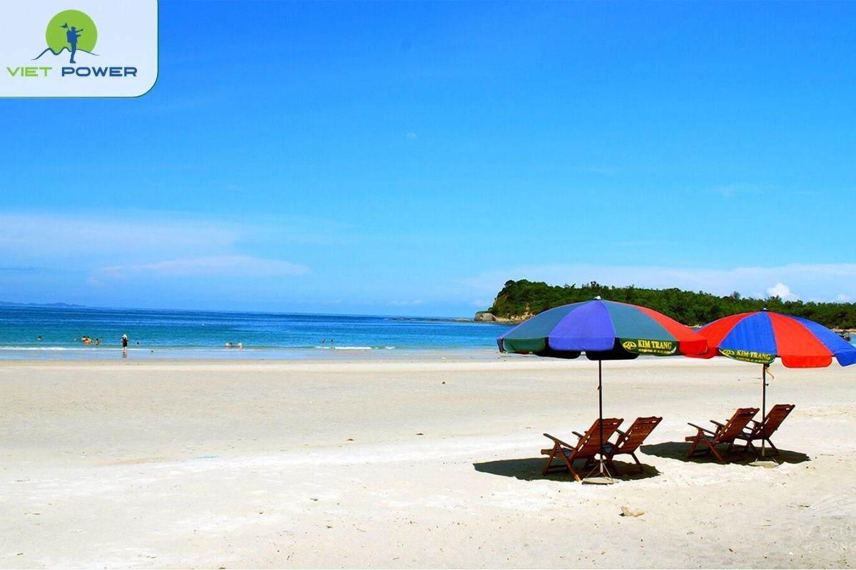 Bai Chay Beach