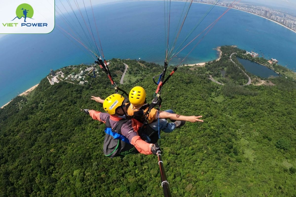 Parasailing at  My Khe Beach