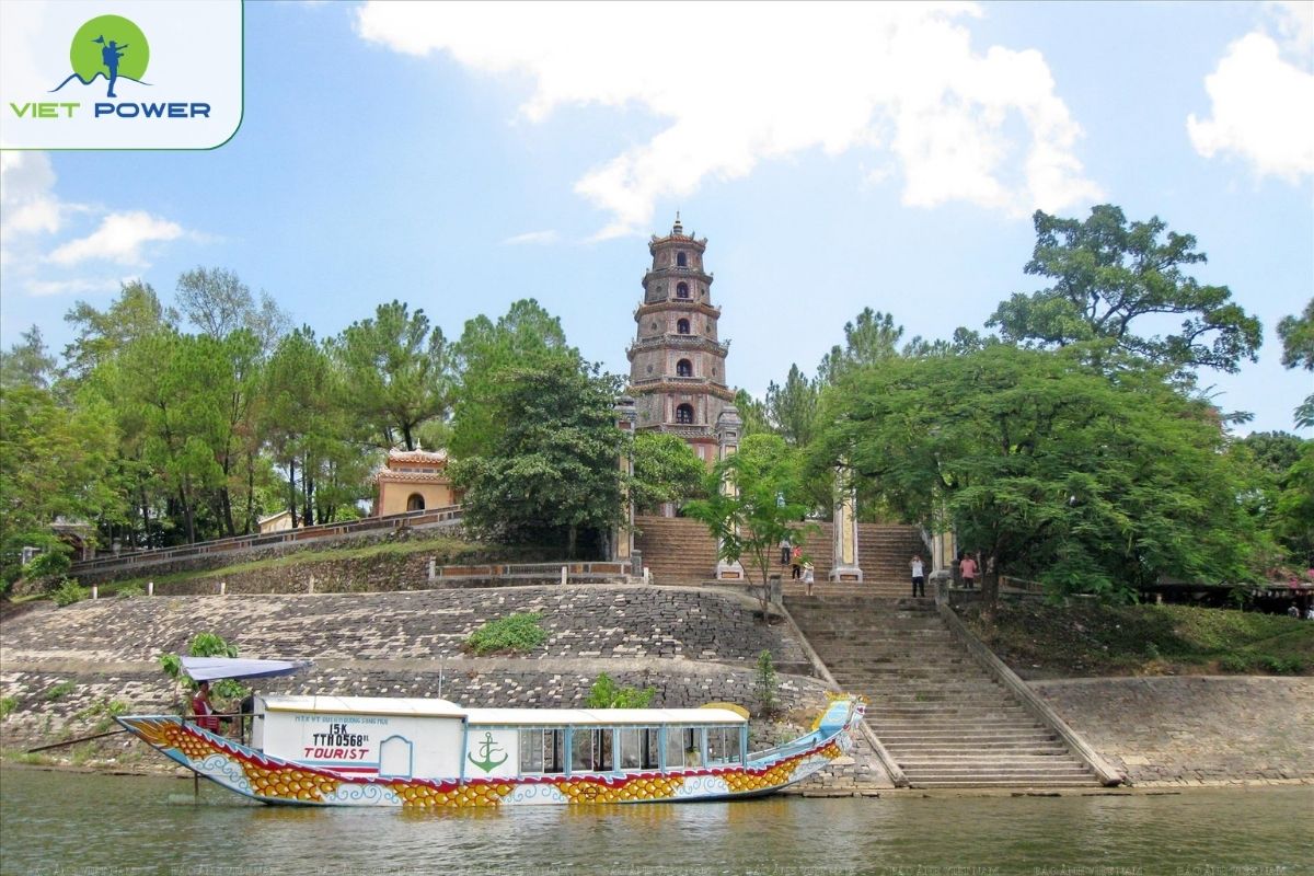 Thien Mu Pagoda 