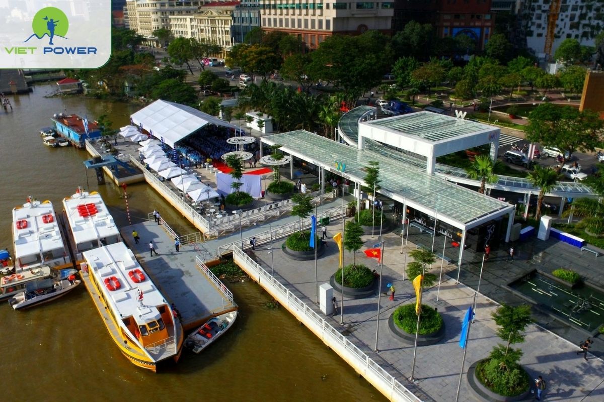 Saigon Waterbus / Bach Dang Pier