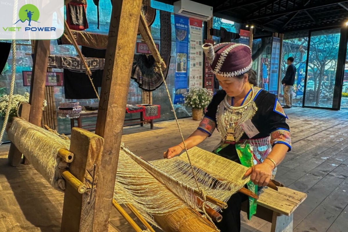 Tay, Nung, Dao and Mong Communities