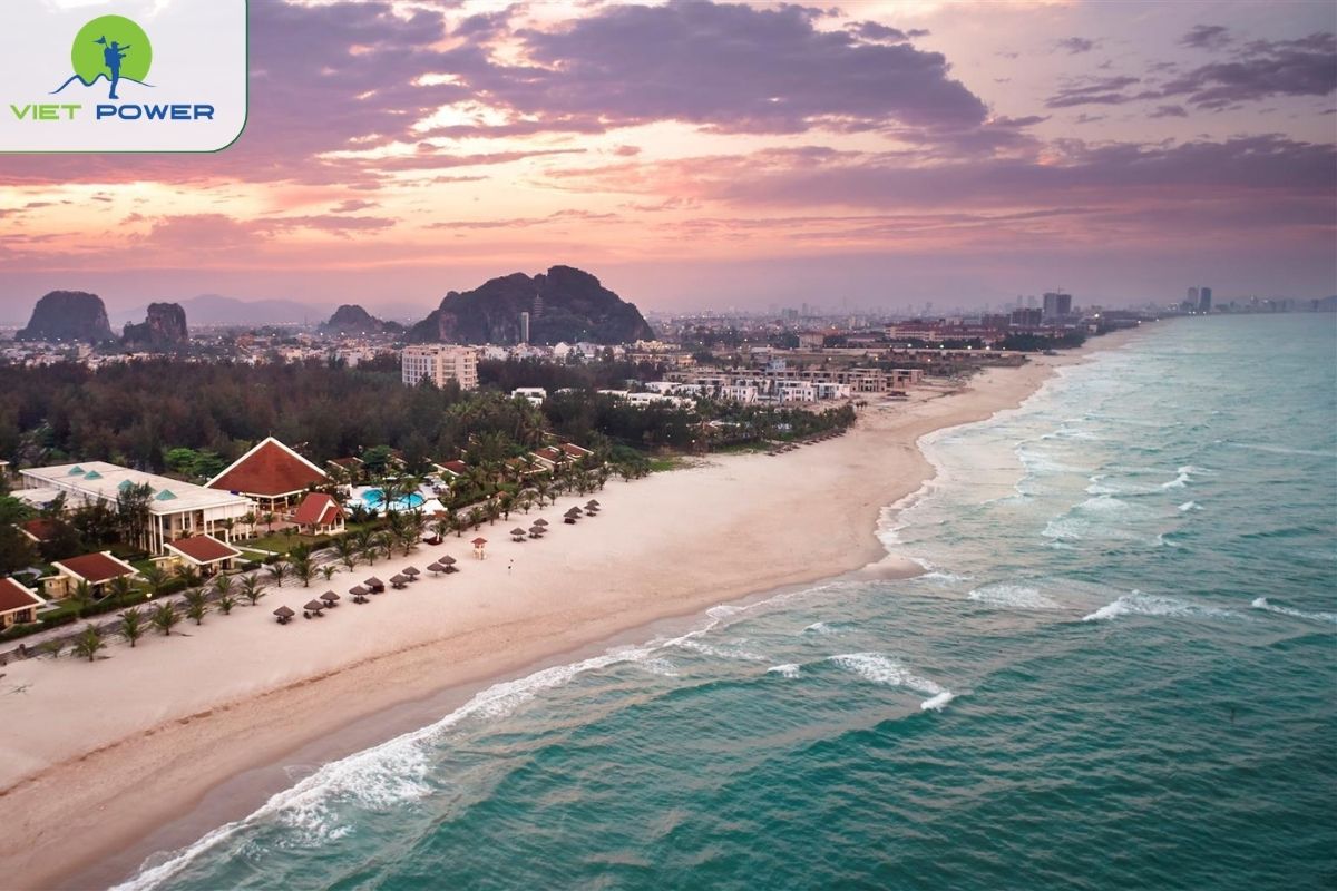 Non Nuoc Beach