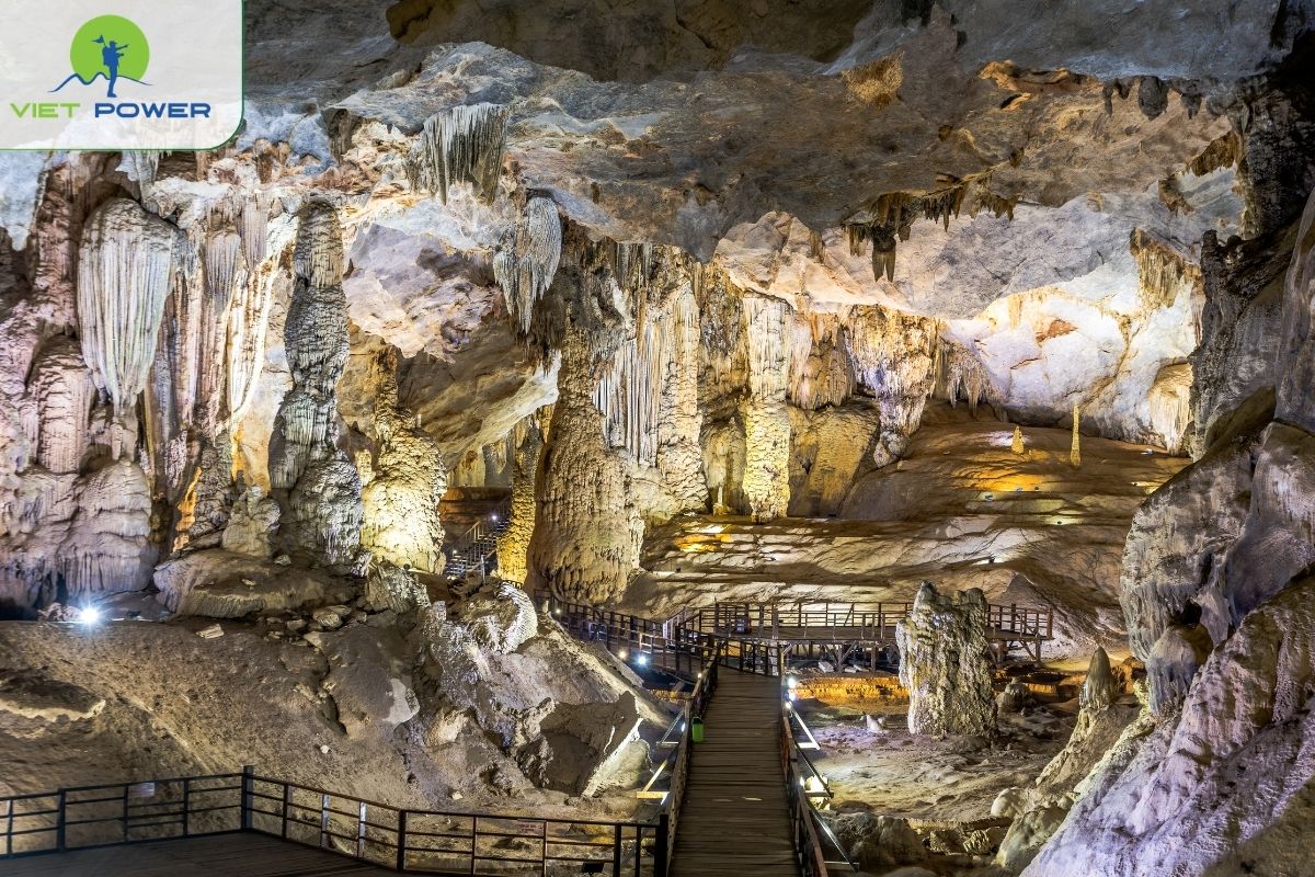 Paradise Cave (Thien Duong Cave)