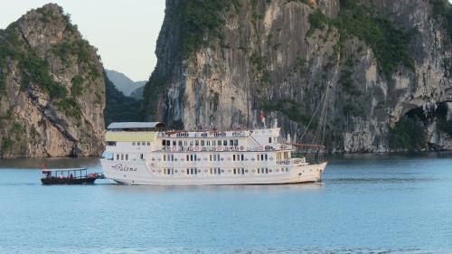https://vietpowertravel.com/data/tour/Cruises in Halong Bay: Paloma Cruise Itinerary 3 Days