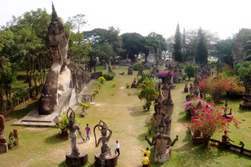 Laos Adventure Tours: Viengtiane - Vang Vieng - Xieng Khoang